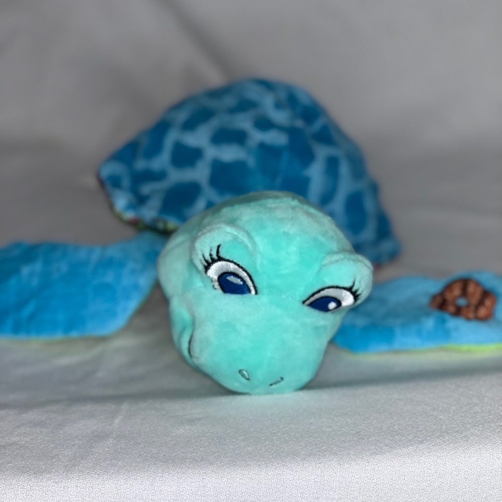 Flippable Blue Turtle into Egg